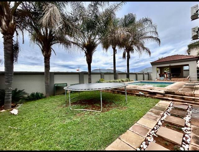 4 BEDROOM HOUSE FOR SALE IN XANADU ECO PARK